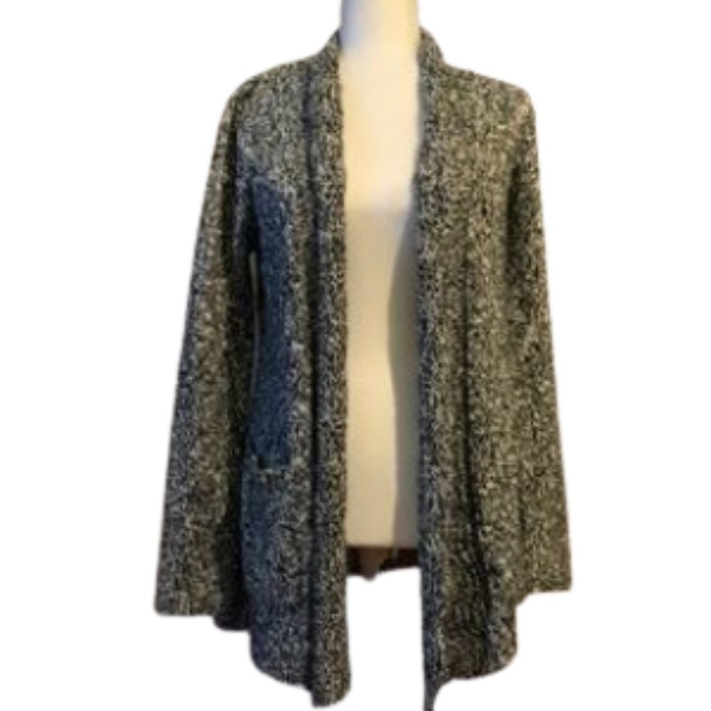 Skies are Blue women's open black and white cardigan size m